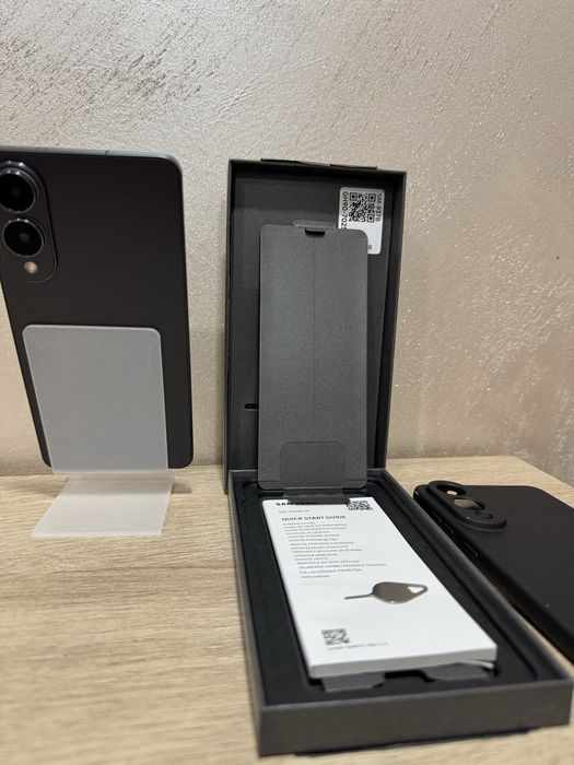 КАТО НОВ! Samsung Galaxy S25 Edge | 512GB | 24 м. гаранция | Titanium Jetblack / Черен