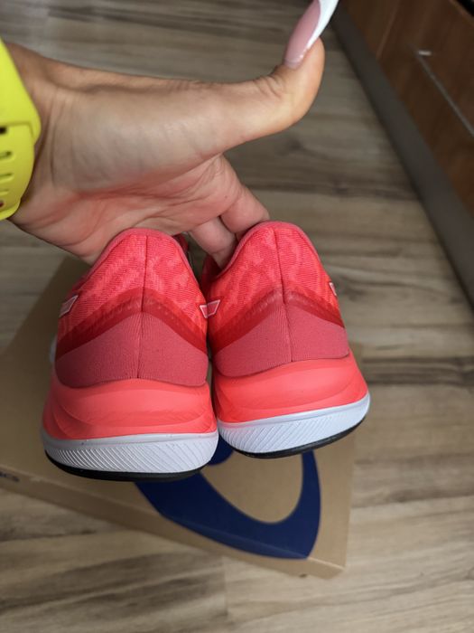 Оригинални нови маратонки ASICS GEL-EXCITE 8 TWIST! 43 н