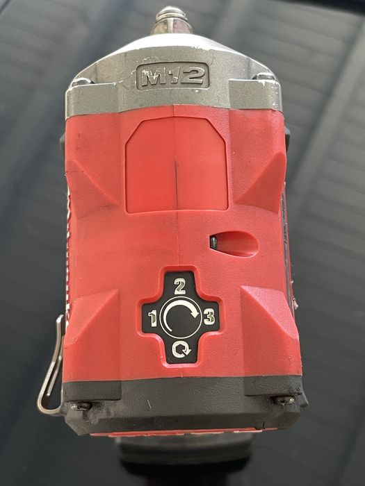 Milwaukee M12 Fuel 6.0ah Гайковерт с батерия