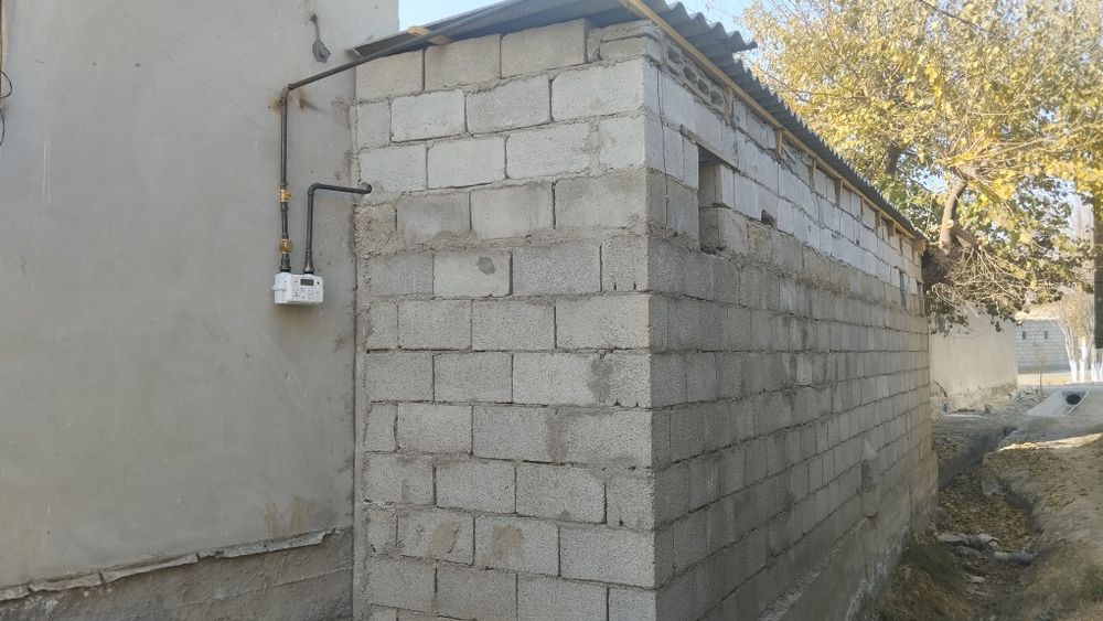 Ҳовли сотилади стоп маркет олдидан 650 млн