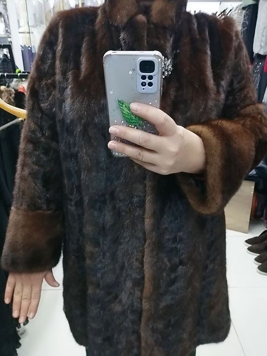 Натуральная шуба норка 52/54 размер ,и жилетка норка Новая размер 52/5