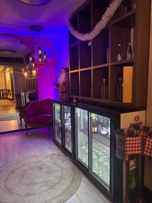 ПРОДАВАТ СЕ мебели