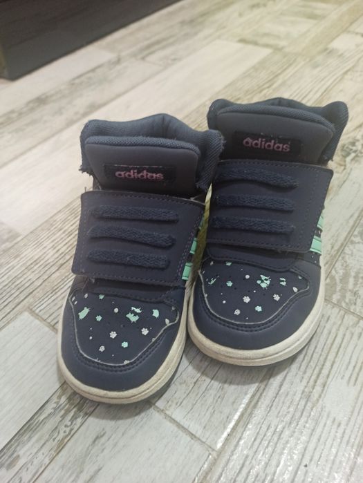 Детски маратонки 26 и 27 номер