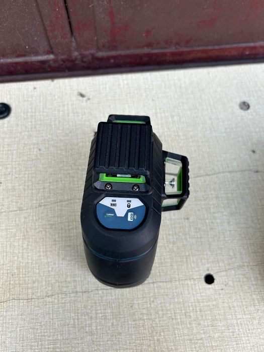 Nivela laser 360° Bosch GLL 3-80 G raza verde