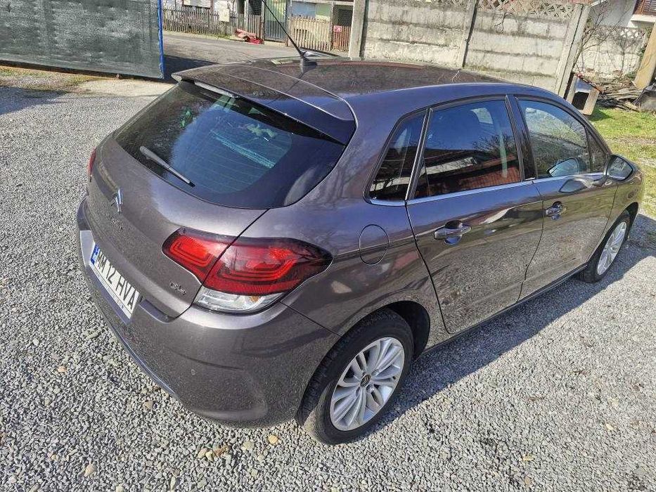 Mașină Citroen C4