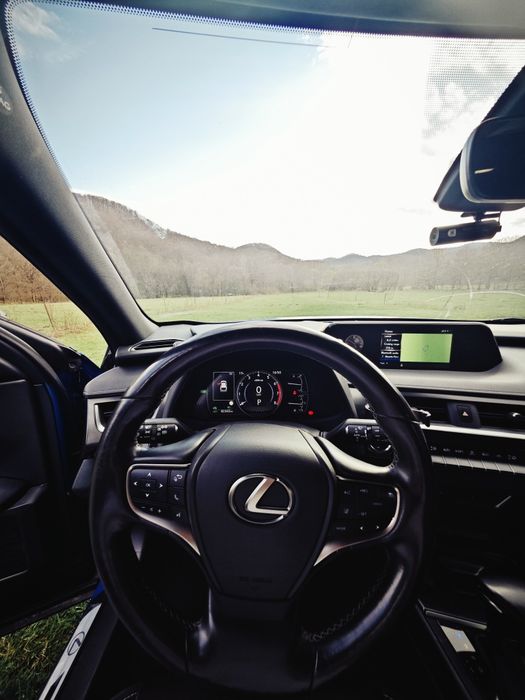 LEXUS UX 2019 — imagine 5