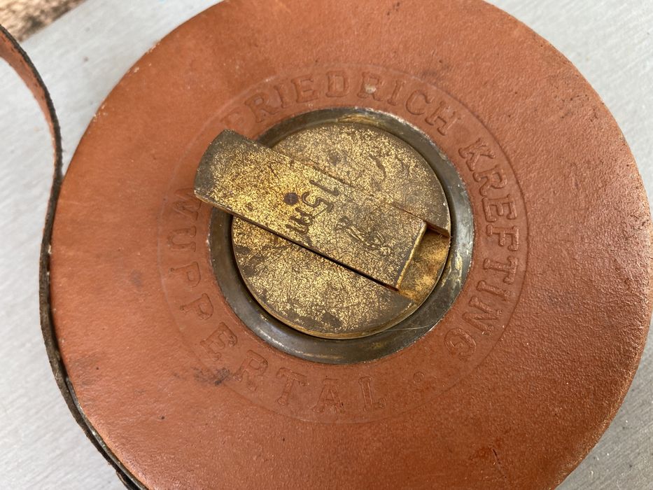 Немска рулетка с кожена облицовка