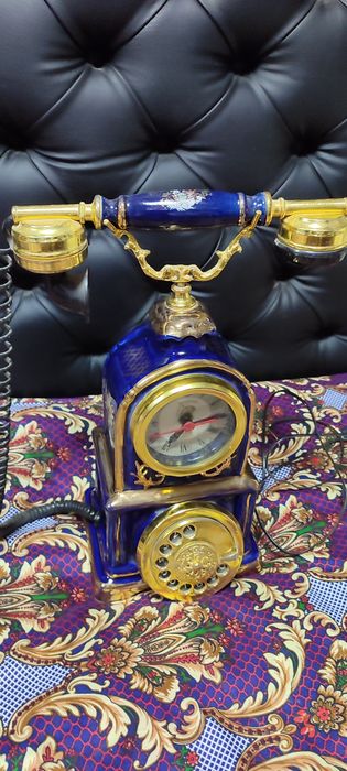 Телефон в стиле ретро продам