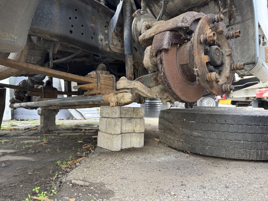 Dezmembrez  Setra , mercedes atego