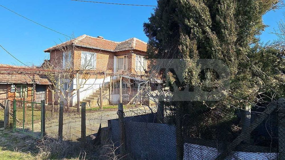 Продава се Къща в с. Шарково, Област Ямбол - 200 кв.м за 90 €/кв.м - Снимка #1