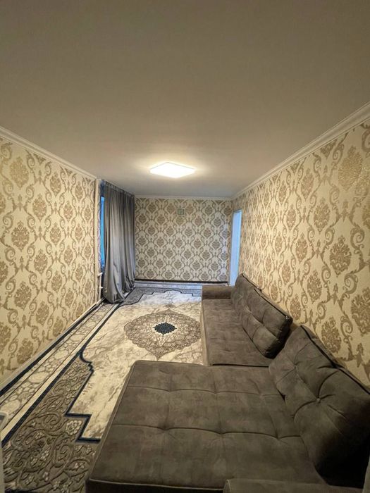 1 комнатная с мебелью и техникой влоль дороги (балкон 2х6)