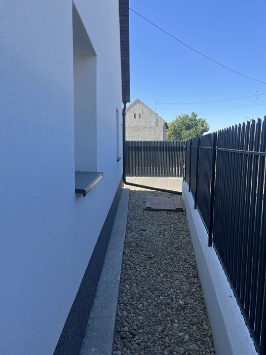 Casă finisată, 101mp, 3300mp teren, Beltiug, str. Principală.