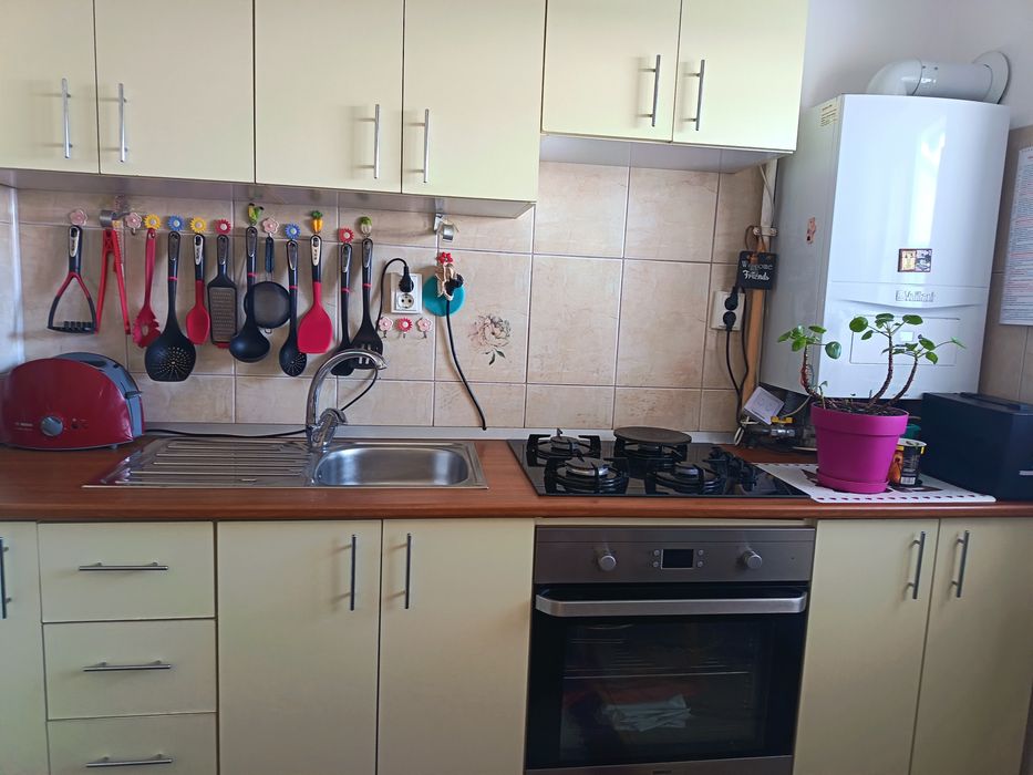 Mobila de bucătărie în stare  bună!!!