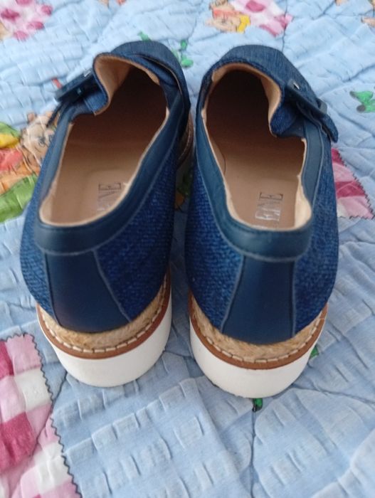 Pantofi noi de dama