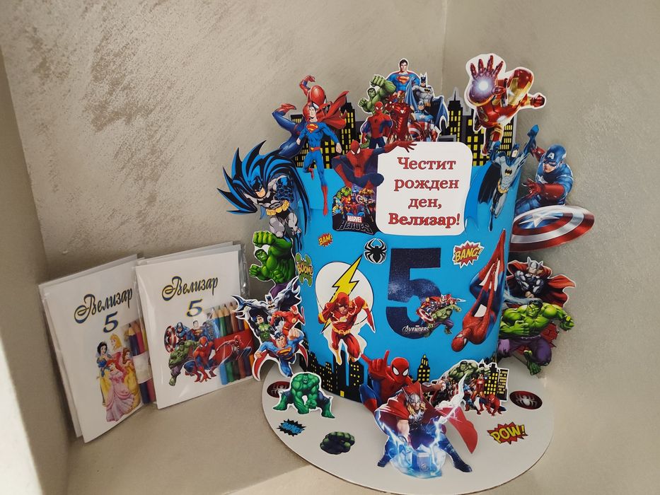 Торта с картинки или персонализирани книжки за оцветяване 30 деца