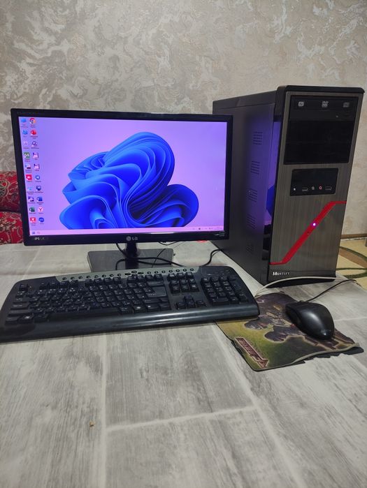 Компьютер монитори билан