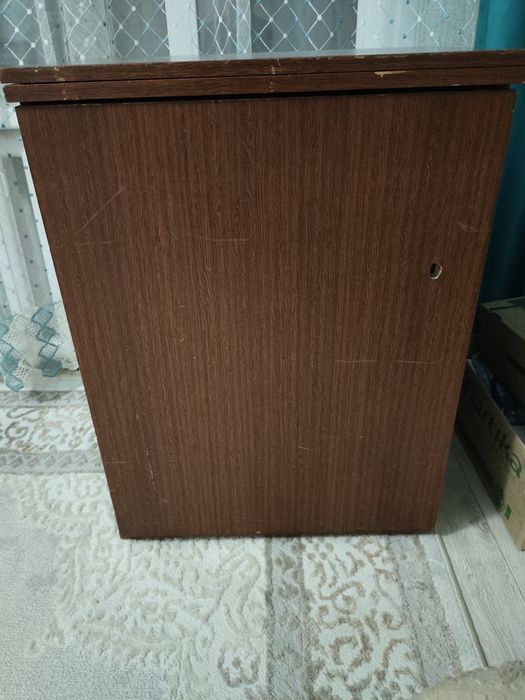 Продам швейную машинку работает