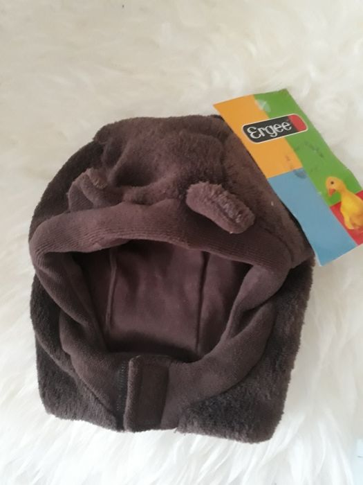 намаление!!! Бебешка шапка от плюш 39 за бебета на 3-4 месяца нова от