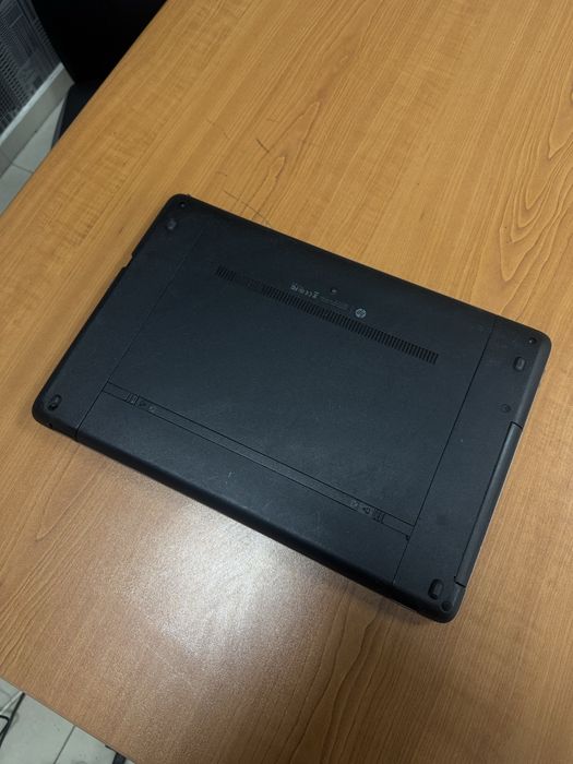 Лаптоп HP 450 G0