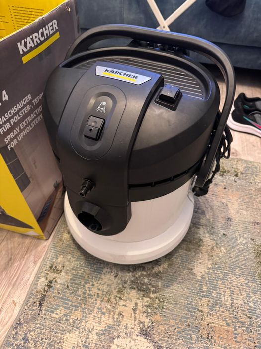 Aspirator cu spalare Karcher