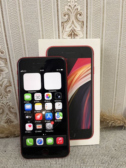 Продается Iphone SE 2020