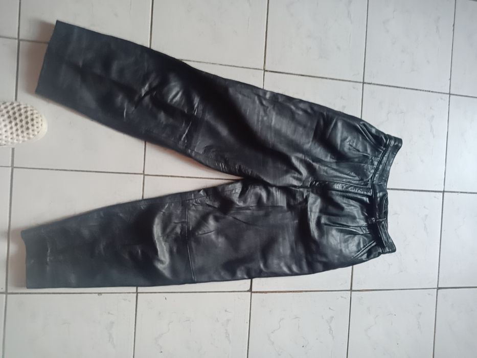 Pantaloni din piele naturală Nr 42