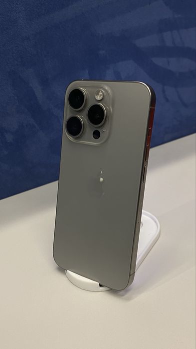 Продам iPhone 15 Pro 256gb