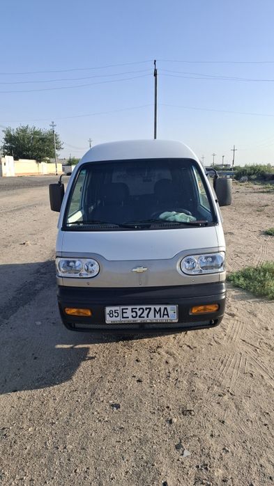 Chevtolet Damas DLX 2