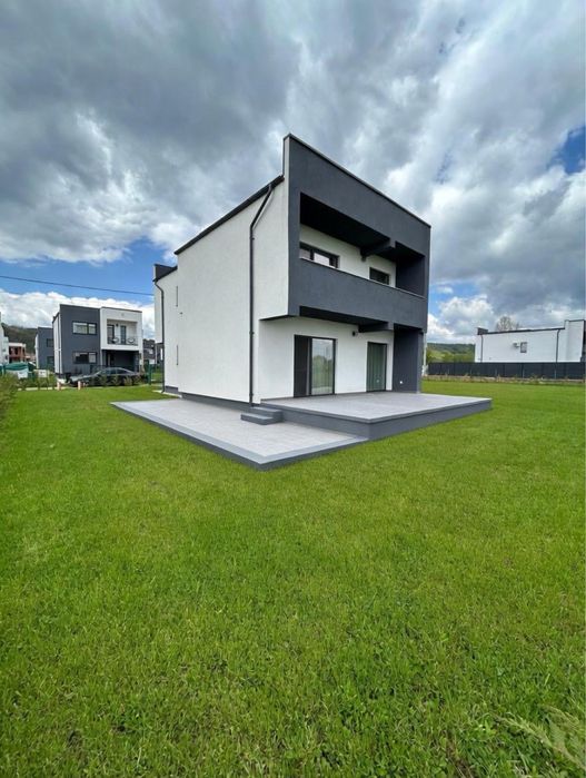 Casa de vanzare sau de inchiriat langa Pitesti