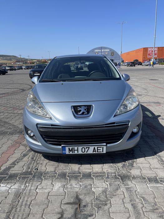 Vand Peugeot 207 -1.4 benzina + GPL  din fabrică!