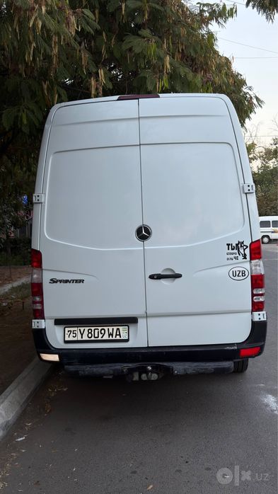 Mercedes Sprinter sotiladi