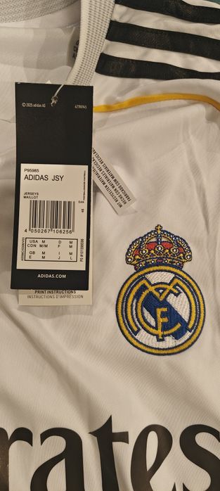 Футболен екип на Реал Мадрид, размер М, Винисиус