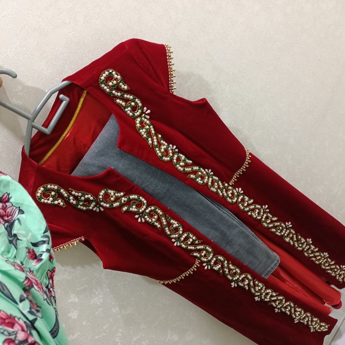 Сатылады камзол.