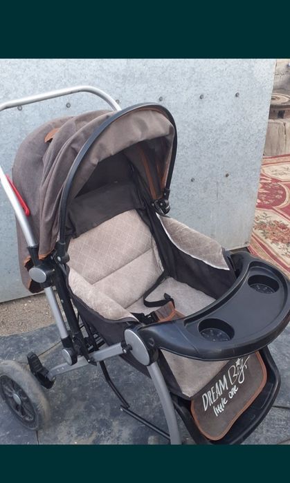 Продам детскую коляску