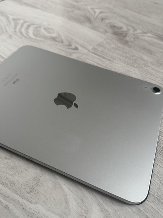 Ipad 10 (10.9 inch) silver