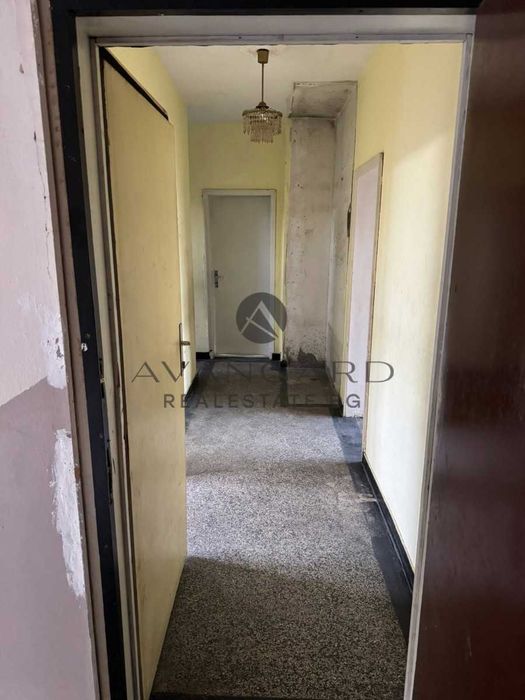 Продава се Тристаен апартамент в Пловдив, Кючук Париж - 90 кв.м за 794 €/кв.м - Снимка #5
