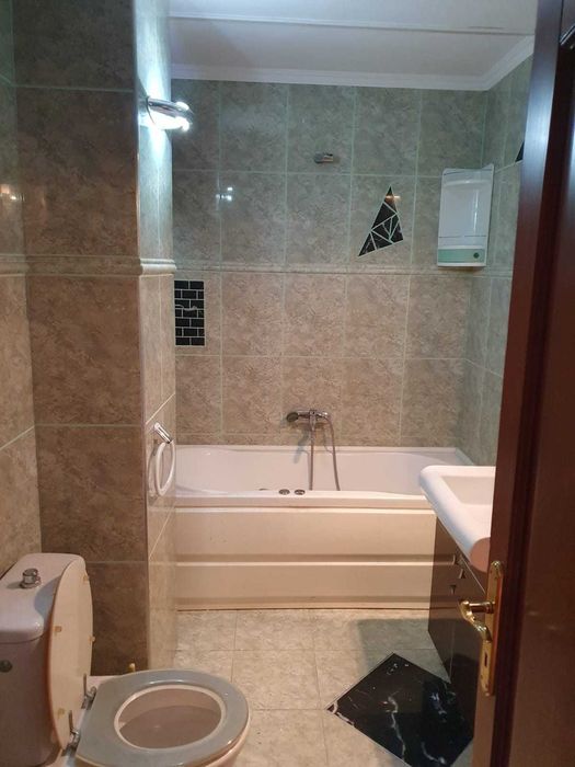 De vanzare apart. 3 camere mobilat, Beius pe Gh. Pitut (fosta Iazului)