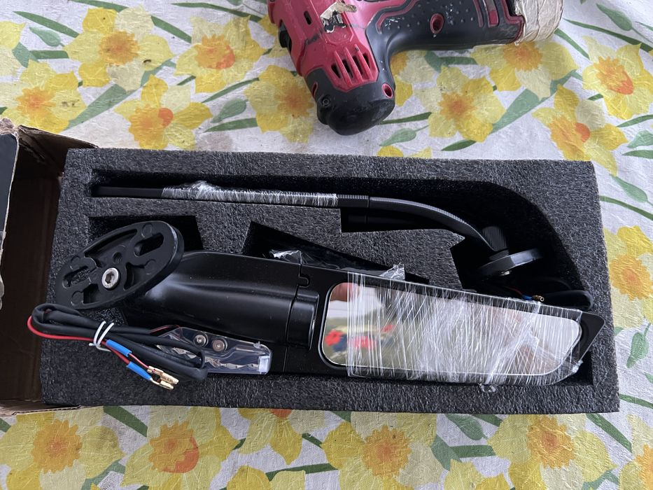 Oglinzi moto cu semnalizare integrata led