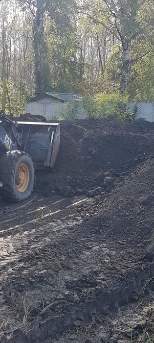 Vând pământ fertil pentru gazon , flori etc