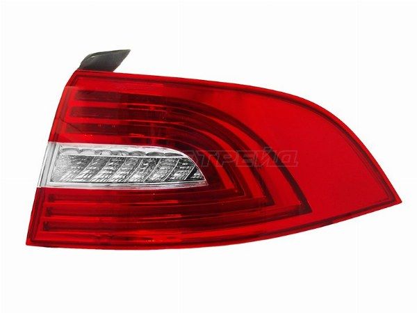 Фонарь задний Skoda Superb