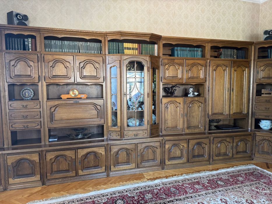 Продам стенку Румыния