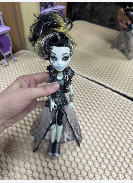 Продам куклу монстр хай!