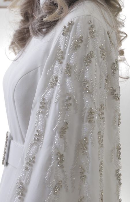 Сырға салу, ұзатуға киюге де болатындай кеш көйлегі