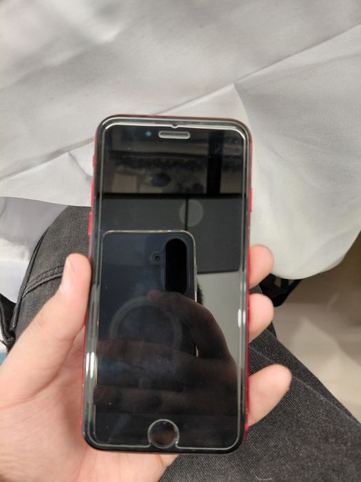 iPhone SE 2nd gen 64gb