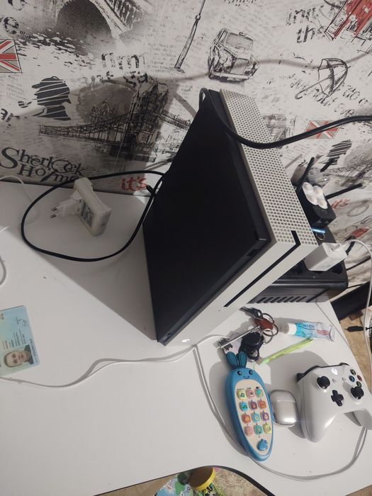 Продаю Xbox one s на 1ТБ