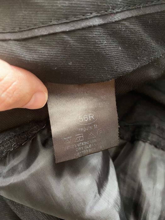 Мъжки костюм в черно