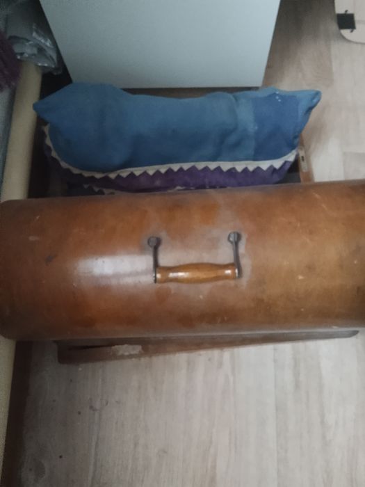 Срочно, продаются швеиные машины, две