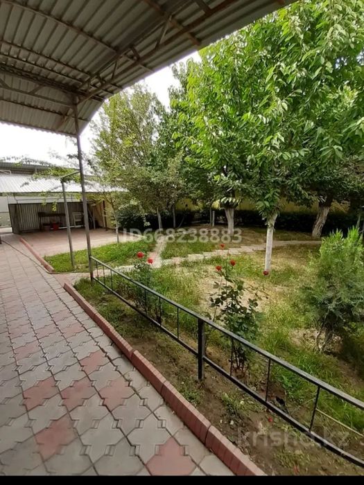 Продам два дома на участке