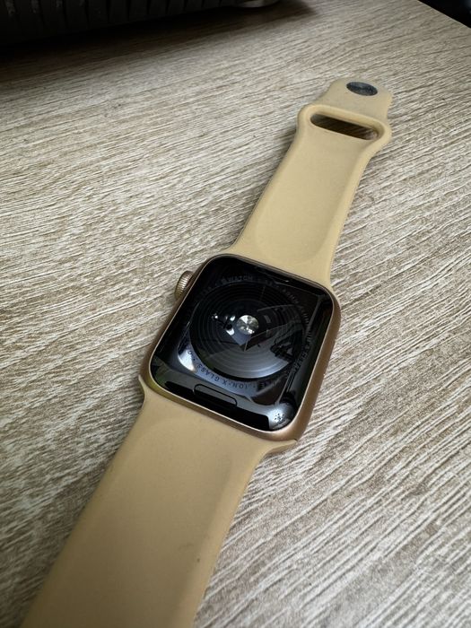 apple watch se 92% аккумулятор