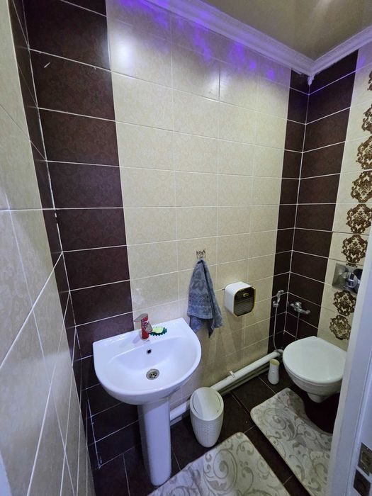 В мобиле 3 х комнатная